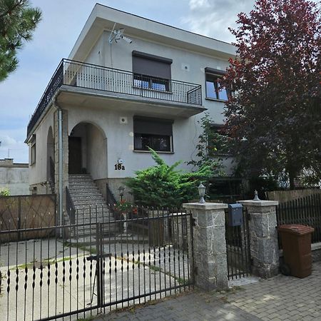 Pokoje Pracownicze Кімнати Для Працівників,Гуртожиток Swarzędz 外观 照片