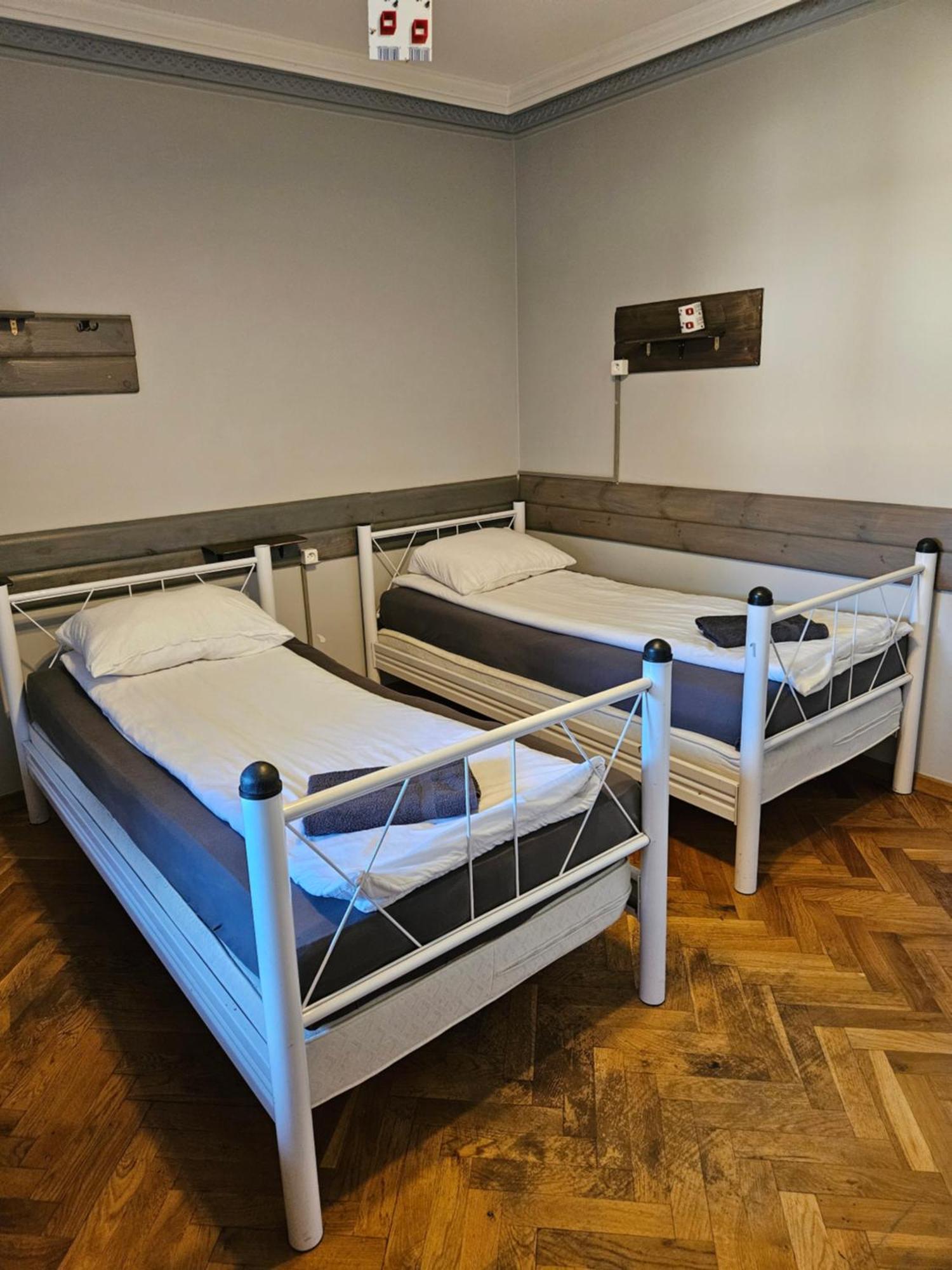 Pokoje Pracownicze Кімнати Для Працівників,Гуртожиток Swarzędz 外观 照片