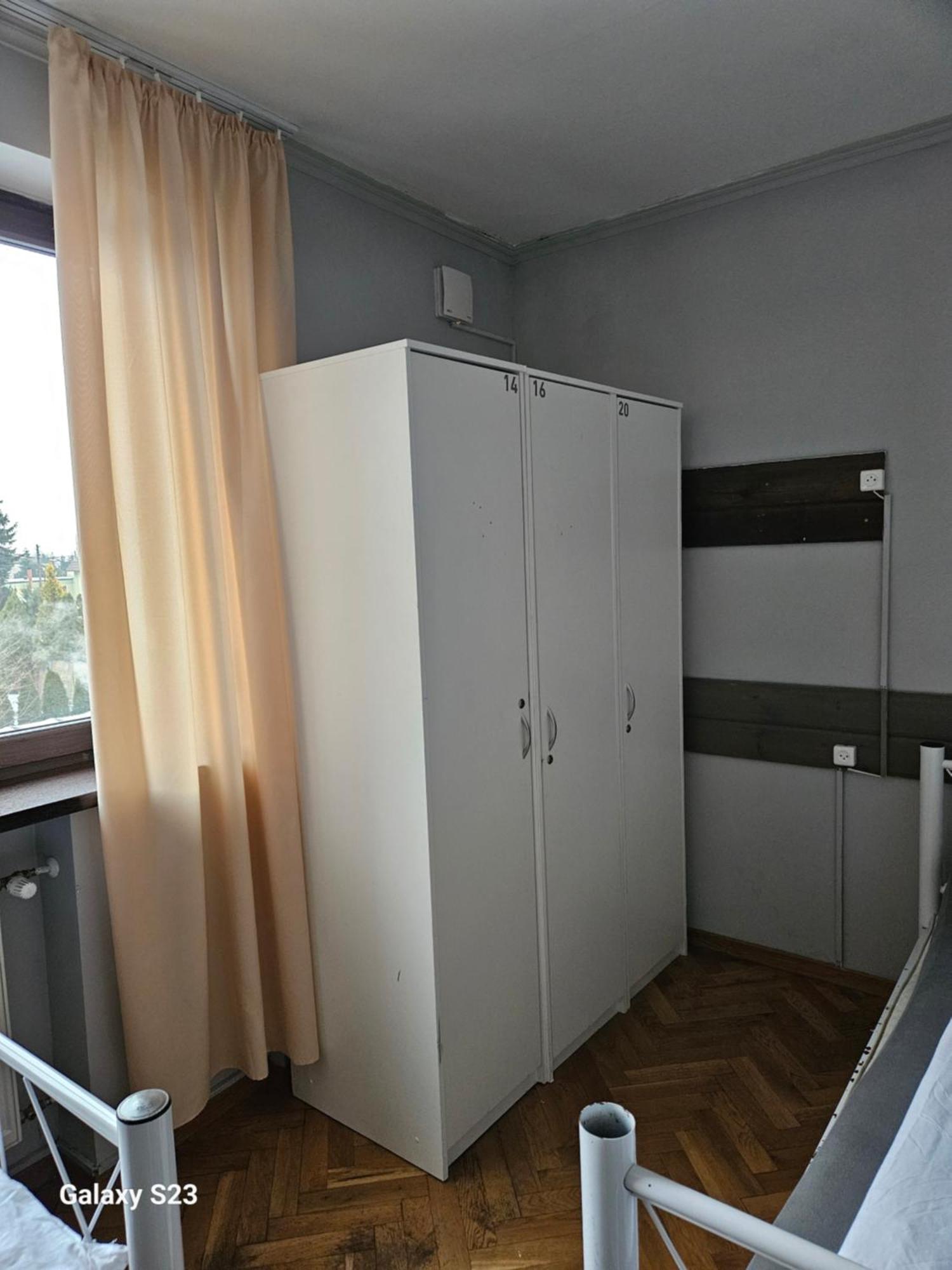 Pokoje Pracownicze Кімнати Для Працівників,Гуртожиток Swarzędz 外观 照片